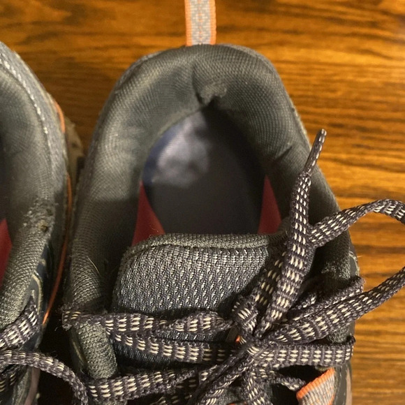 New Balance 410s V5 - Picture 7 of 9